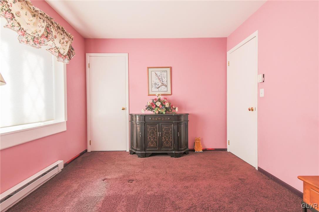 1350 Kelchner Road Bethlehem, PA 18018 - Photo 18 of 32 Spare bedroom