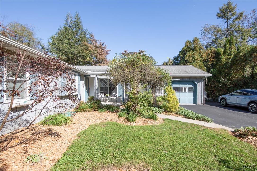 1350 Kelchner Road Bethlehem, PA 18018 - Photo 2 of 32 Gallery Image 2