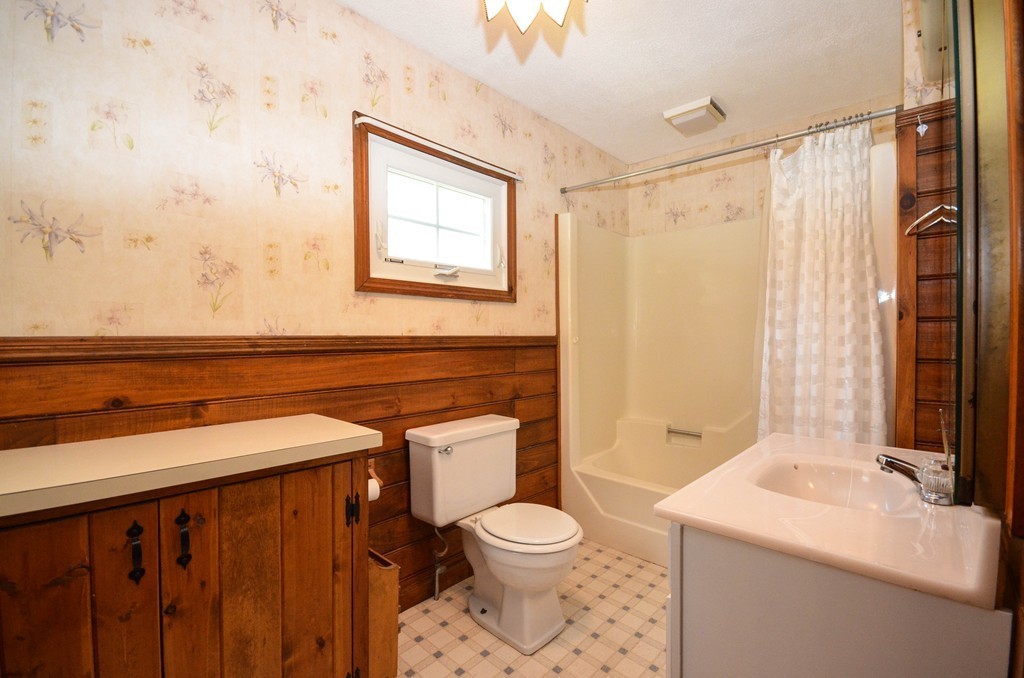 28 Ridge Trail Douglas, MA 01516 - Photo 7 of 20 Gallery Image 7