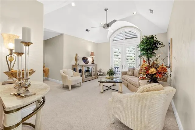 $3,999,999 | 6006 West Shore Court, Parkville, MO 64152