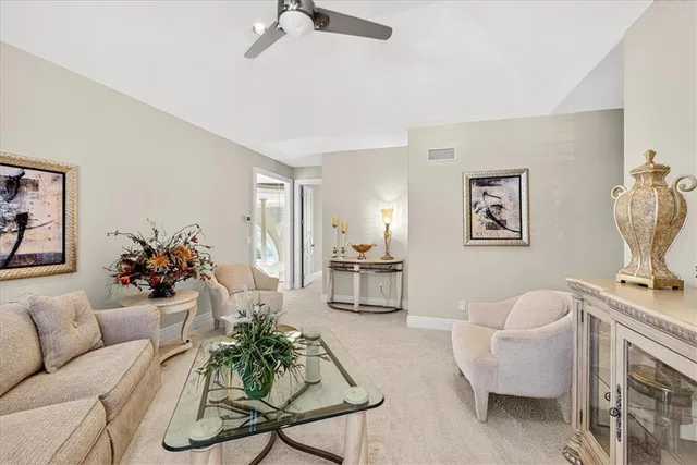 $3,999,999 | 6006 West Shore Court, Parkville, MO 64152