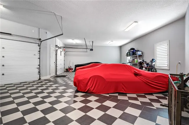 $3,999,999 | 6006 West Shore Court, Parkville, MO 64152