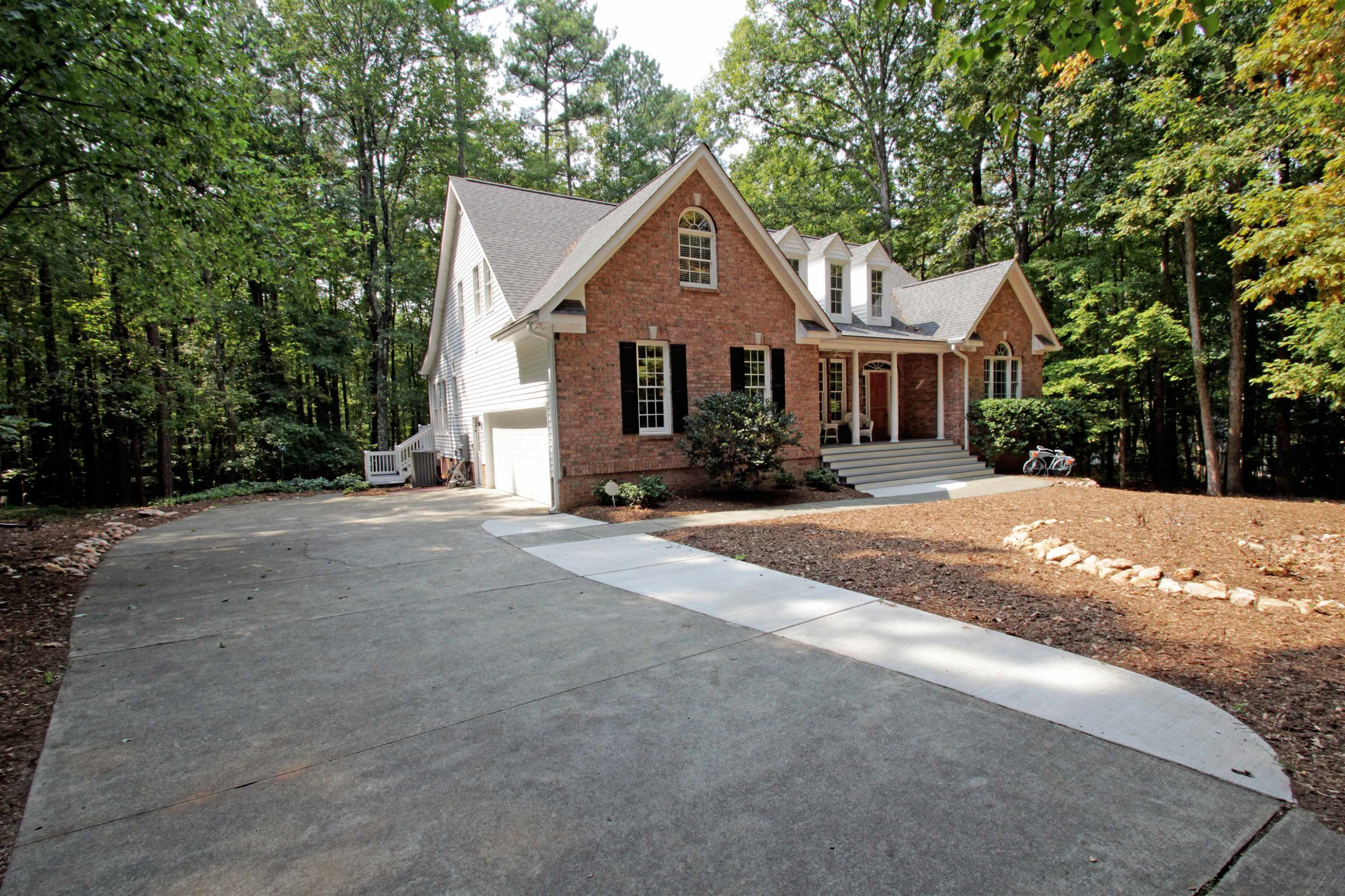 11817 Mountbatten Way Raleigh, NC 27613 - Photo 1 of 28 Photo 1