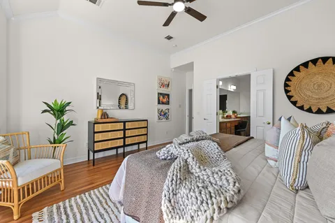 $1,500,000 | 25 Lovegrass Lane, Austin, TX 78745