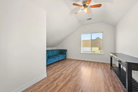 $1,500,000 | 25 Lovegrass Lane, Austin, TX 78745