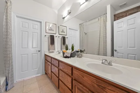 $1,500,000 | 25 Lovegrass Lane, Austin, TX 78745