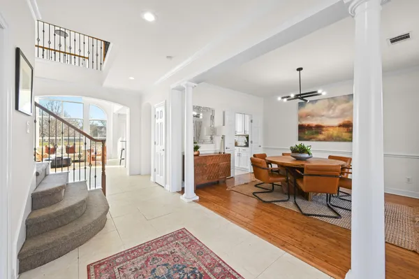 $1,500,000 | 25 Lovegrass Lane, Sunset Valley, TX 78745