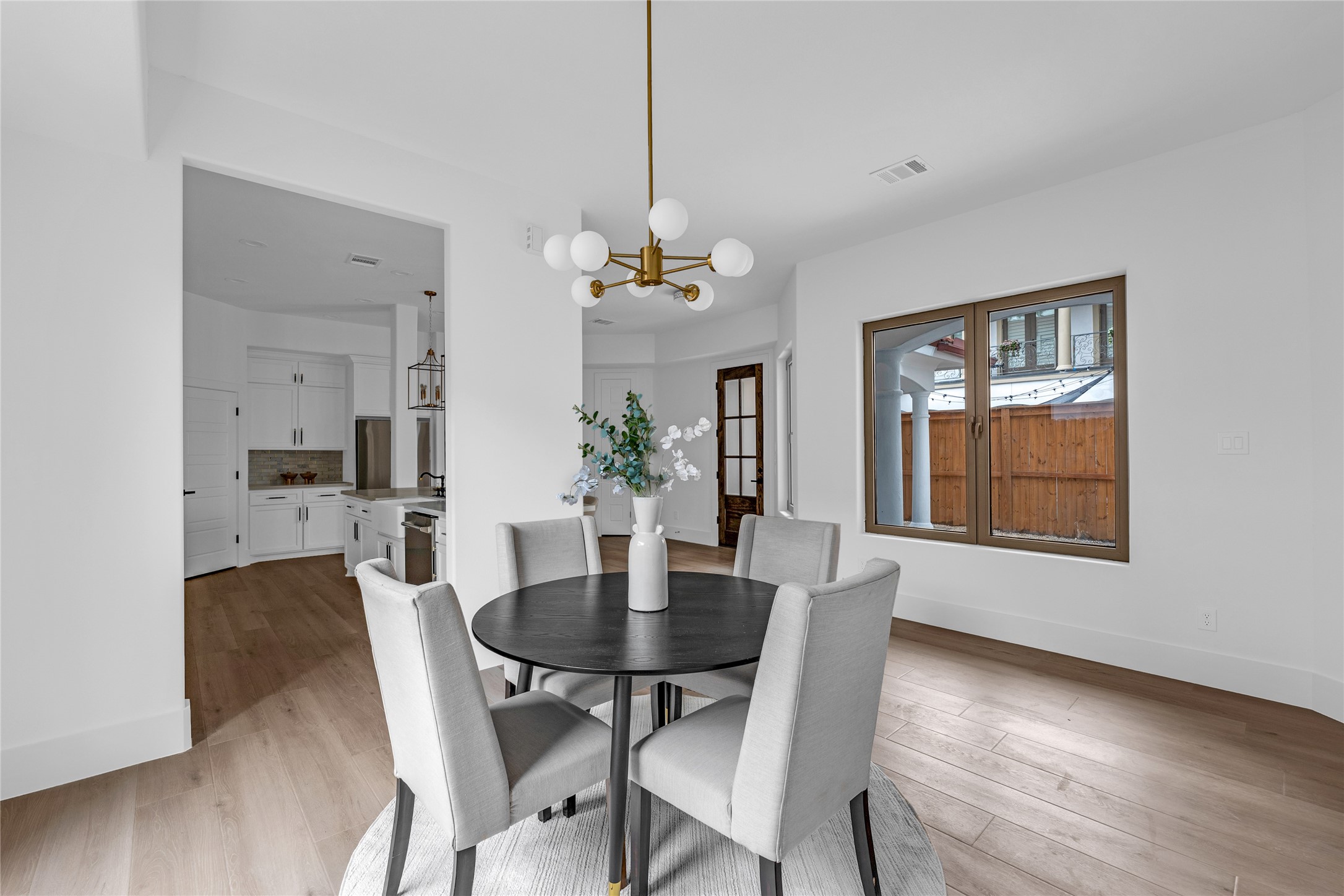 2031 Peppermill Road Houston, TX 77080 - Photo 11 of 48 The breakfast room is spacious enough to serve as a formal dining area.