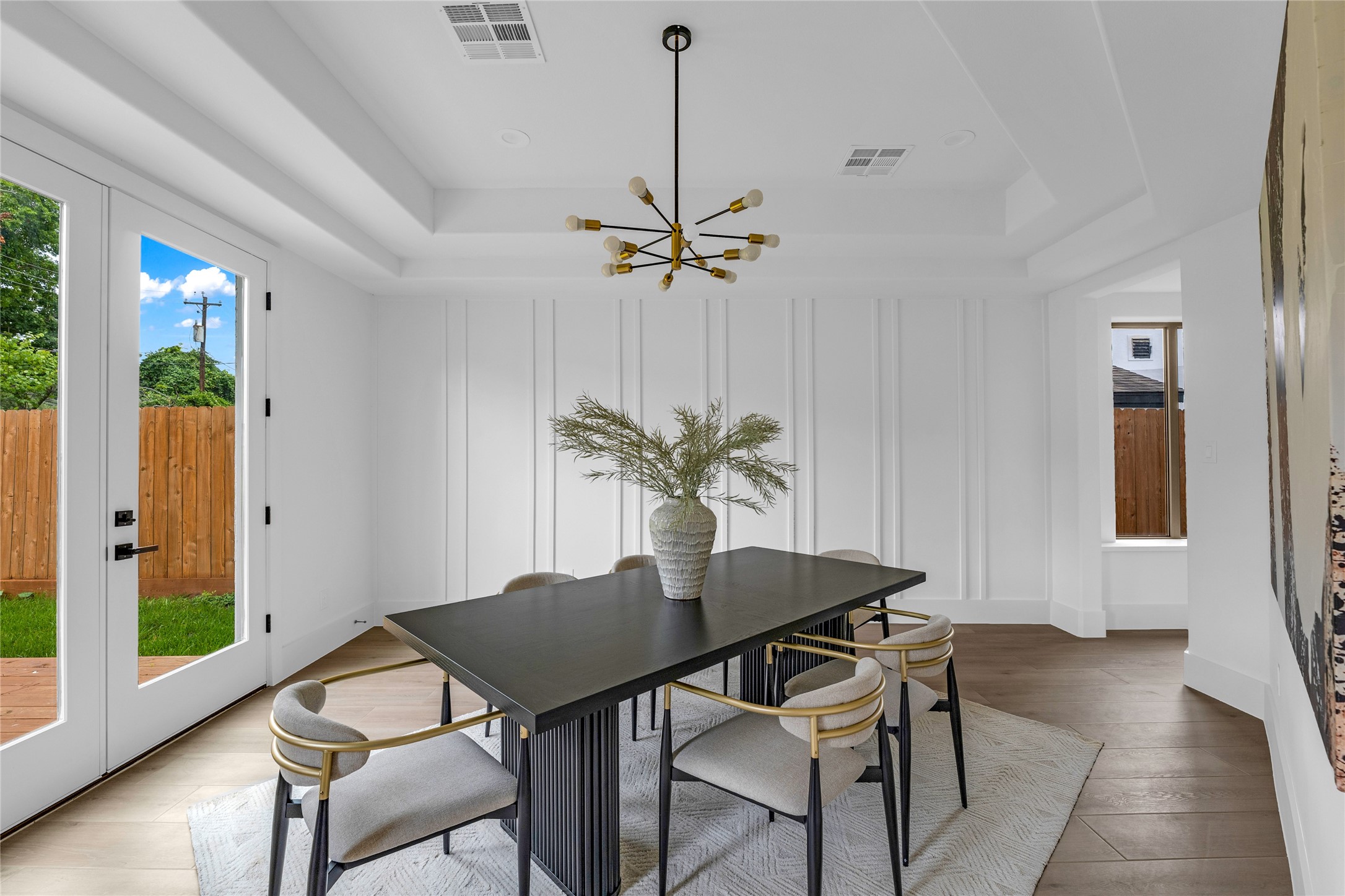 2031 Peppermill Road Houston, TX 77080 - Photo 17 of 48 Elegant ceiling and wall details add character and charm.