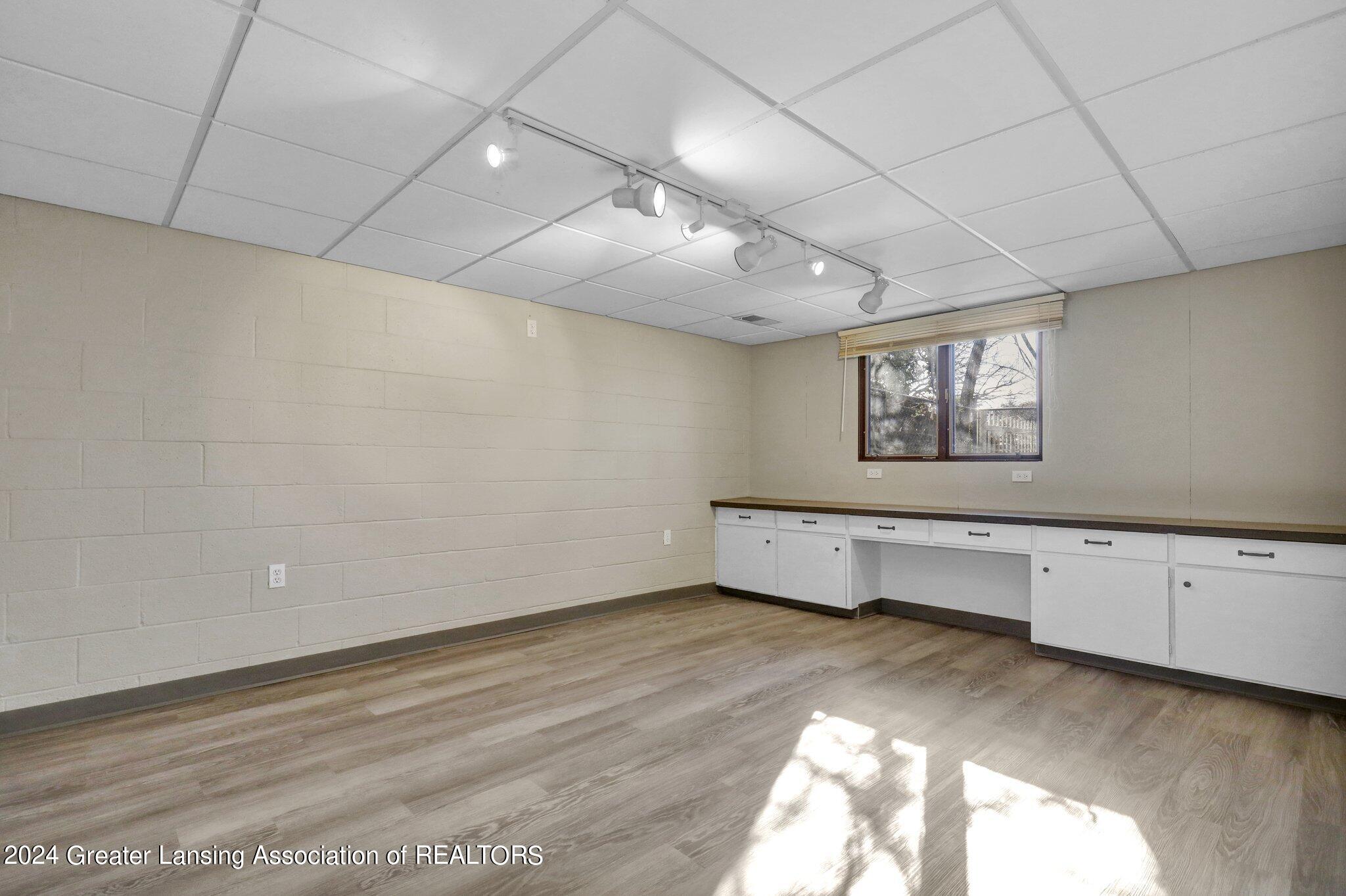 1417 Boichot Road Lansing, MI 48906 - Photo 28 of 54 10-web-or-mls-Open Ended Media-9