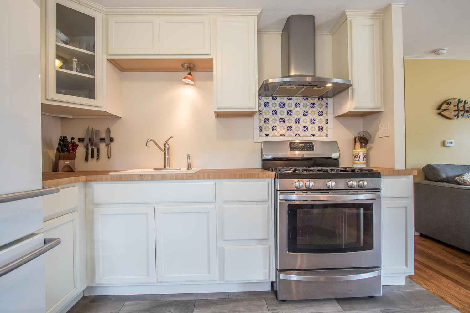 114 Bonnybriar Road South Portland, ME 04106 - Photo 10 of 37 20200612rf-71009