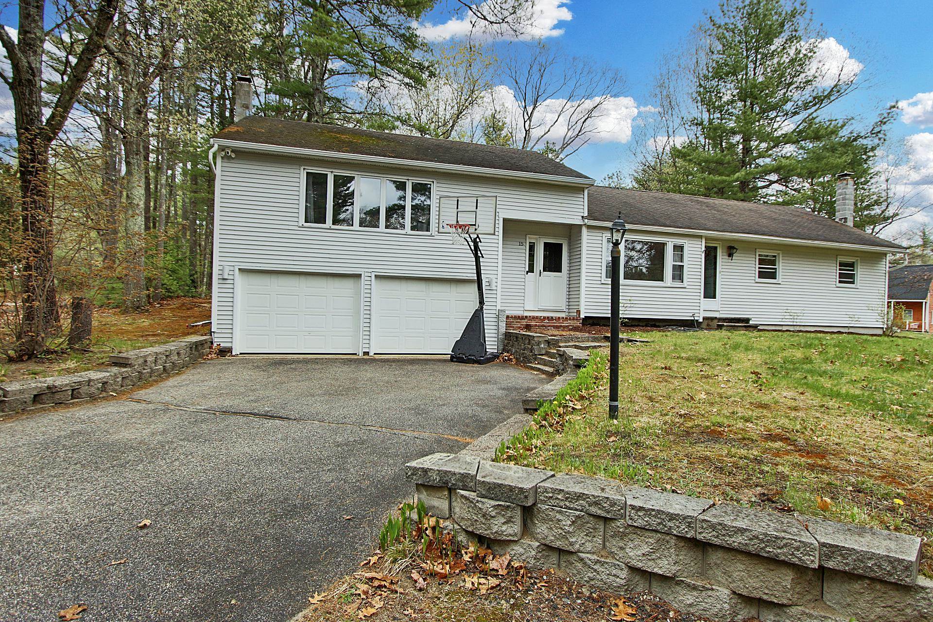 15 Lincoln Street Pelham, NH 03076 - Photo 1 of 50