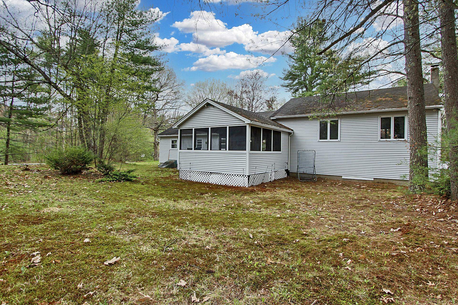 15 Lincoln Street Pelham, NH 03076 - Photo 2 of 50