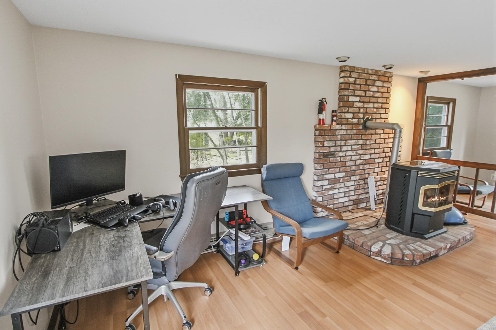 15 Lincoln Street Pelham, NH 03076 - Photo 22 of 50