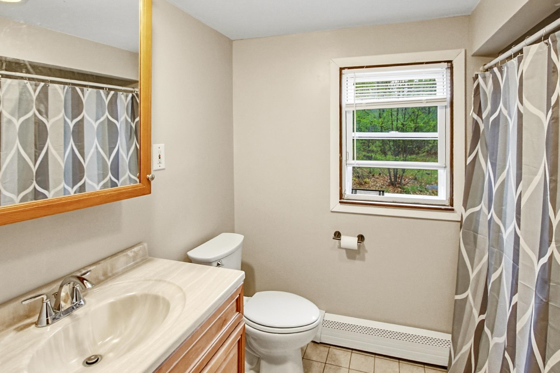 15 Lincoln Street Pelham, NH 03076 - Photo 29 of 50