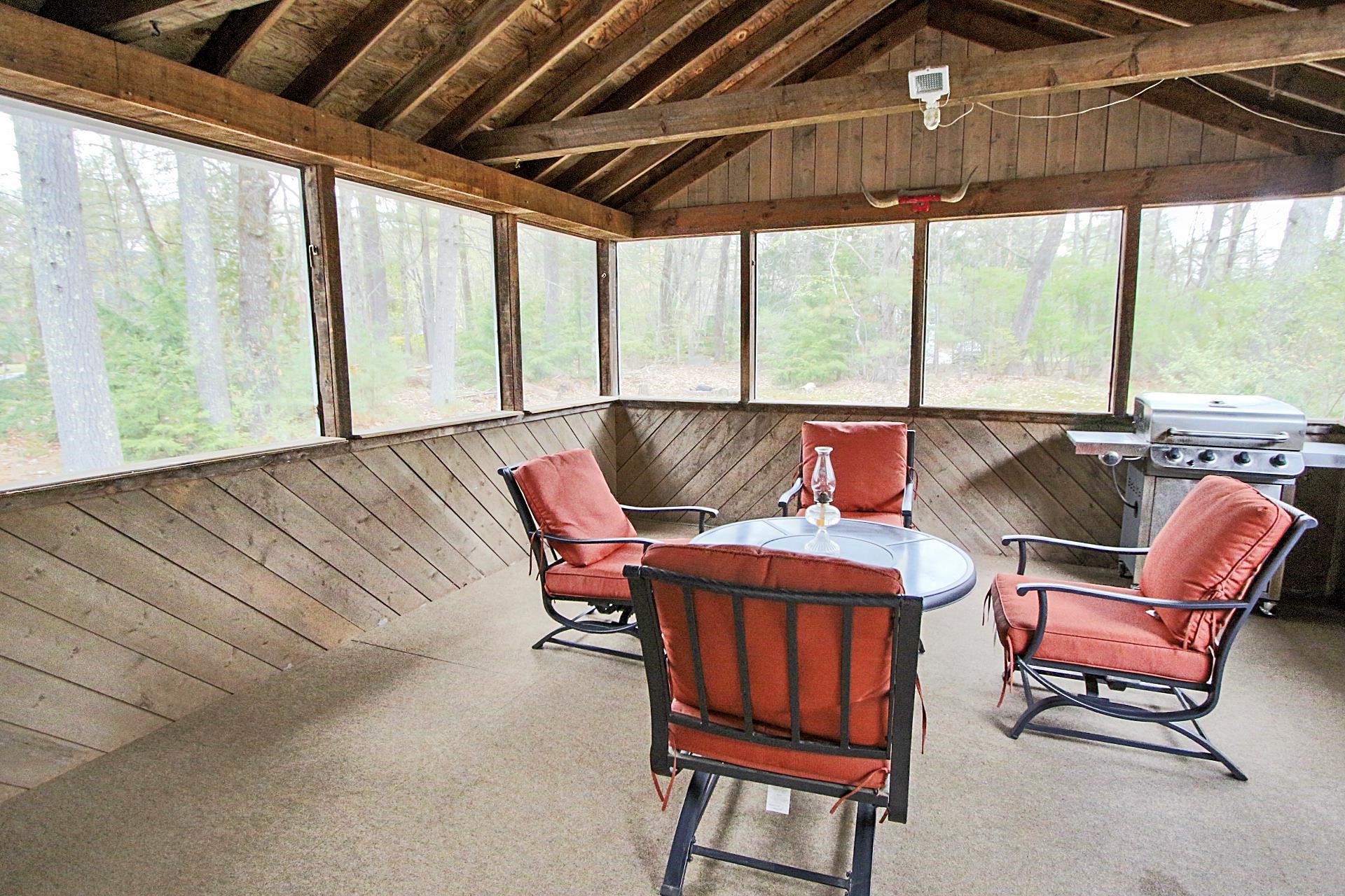 15 Lincoln Street Pelham, NH 03076 - Photo 39 of 50