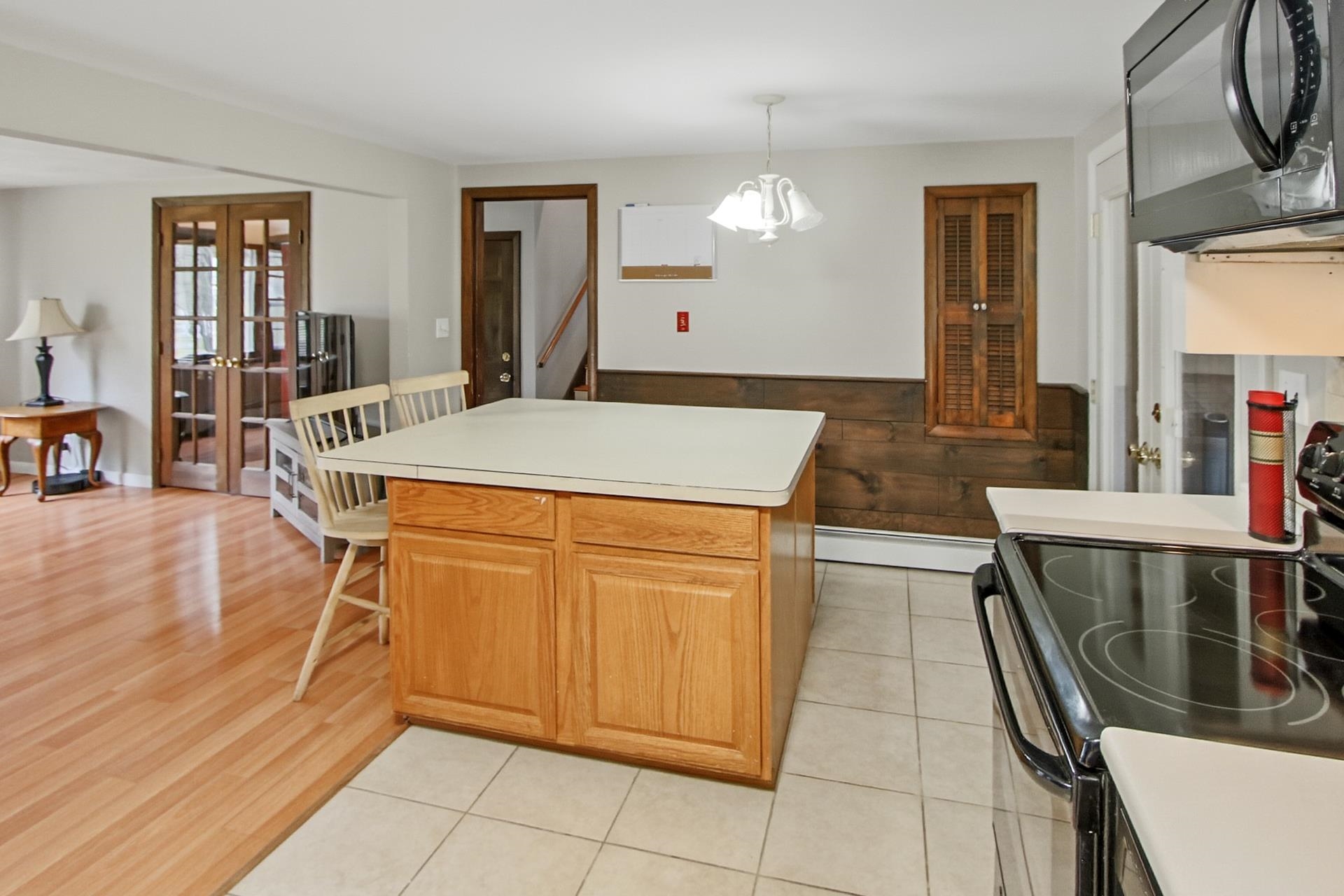 15 Lincoln Street Pelham, NH 03076 - Photo 6 of 50