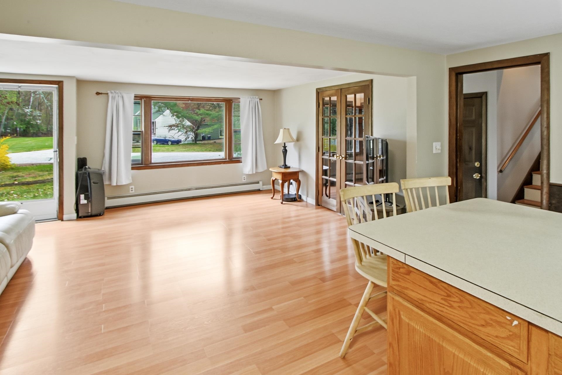 15 Lincoln Street Pelham, NH 03076 - Photo 10 of 50