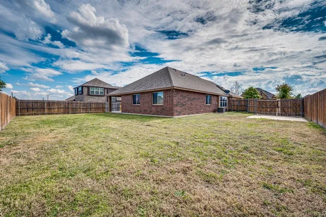 $2,800 | 6625 Thistle Wood Drive, Midlothian, TX 76065