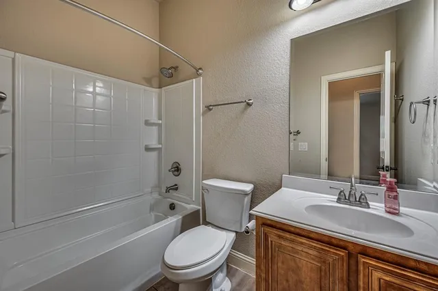 $2,800 | 6625 Thistle Wood Drive, Midlothian, TX 76065