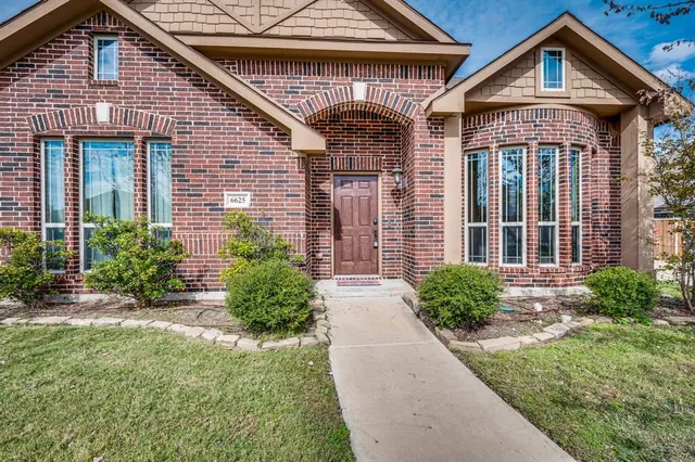 $2,800 | 6625 Thistle Wood Drive, Midlothian, TX 76065
