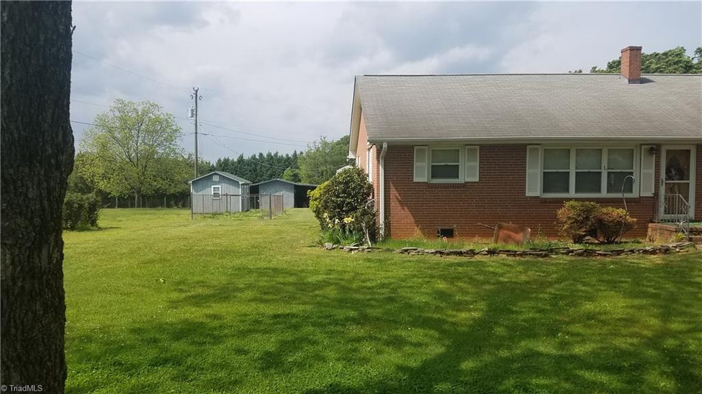 137 Palmer Road Reidsville, NC 27320 - Photo 7 of 11 Gallery Image 7