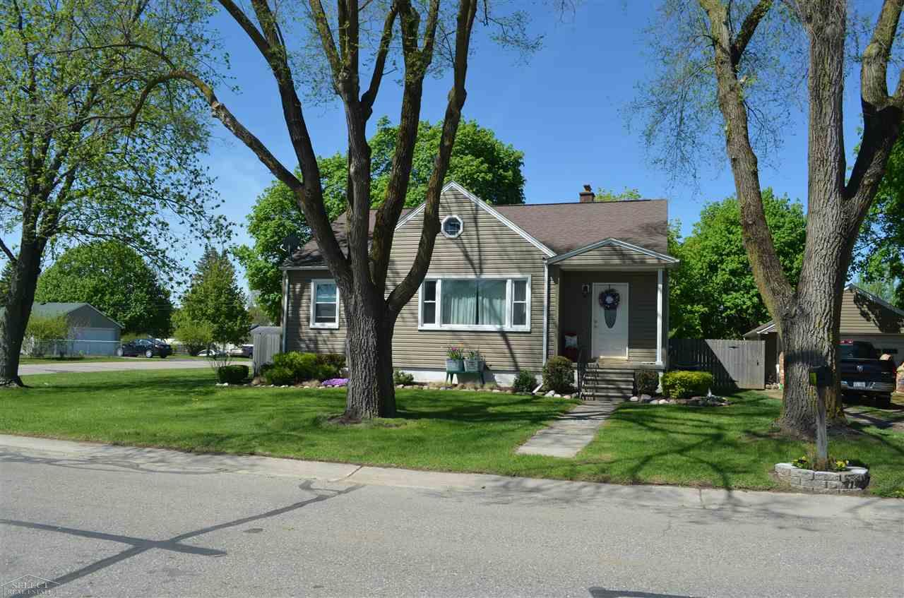 2792 Harrison Avenue Rochester, MI 48307 - Photo 2 of 37 31321239-1.JPG