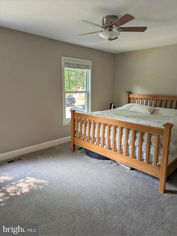 $525,000 | 8914 Shamrock Court, Springfield, VA 22152