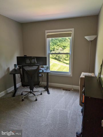 $525,000 | 8914 Shamrock Court, Springfield, VA 22152