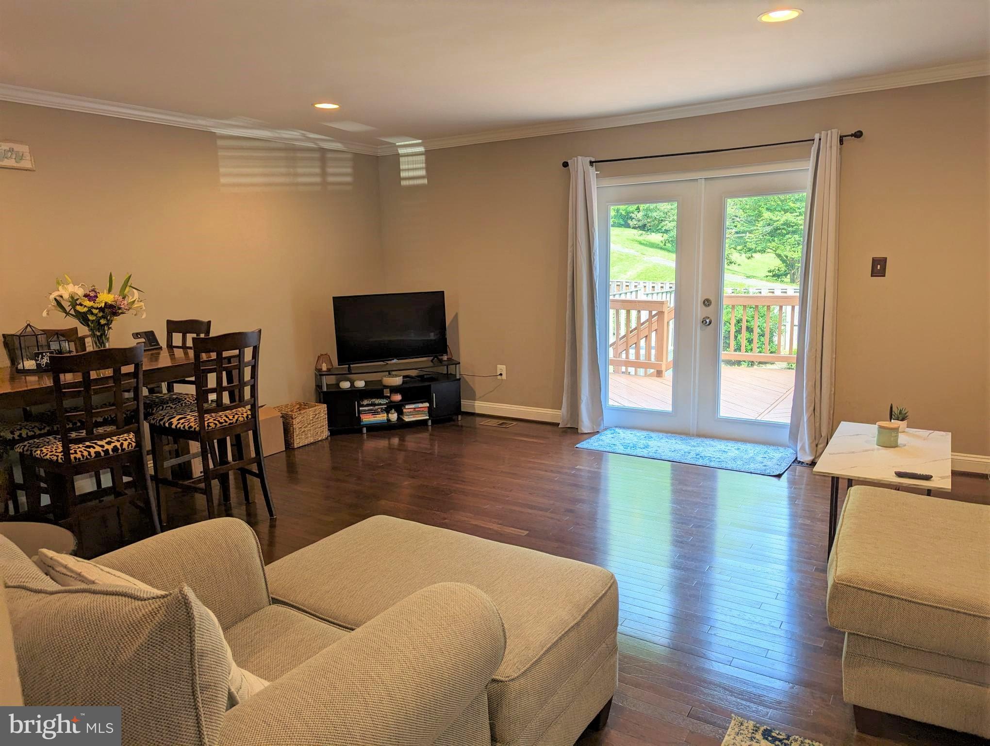 8914 Shamrock Court Springfield, VA 22152 - Photo 7 of 17 Living room view 4