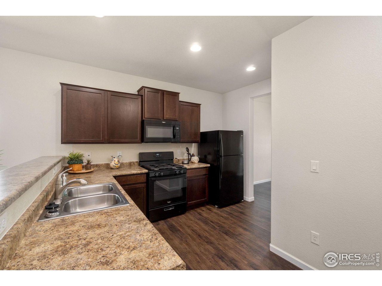 973 Ranchhand Drive Berthoud, CO 80513 - Photo 4 of 21 Gallery Image 4