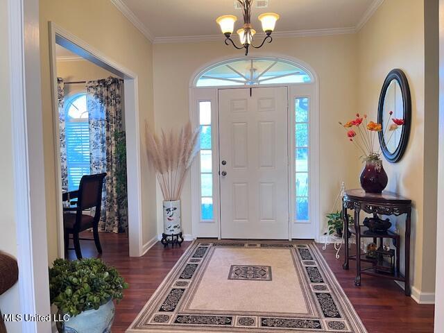 296 Crestline Avenue Clarksdale, MS 38614 - Photo 7 of 22 296 Crestline entry