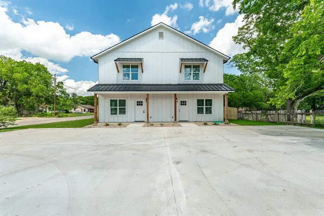 $675,000 | 981 Clinton Avenue, Stephenville, TX 76401