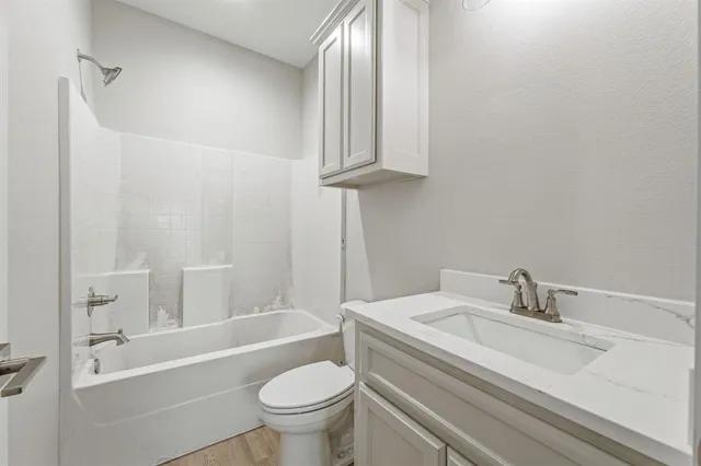 $675,000 | 981 Clinton Avenue, Stephenville, TX 76401