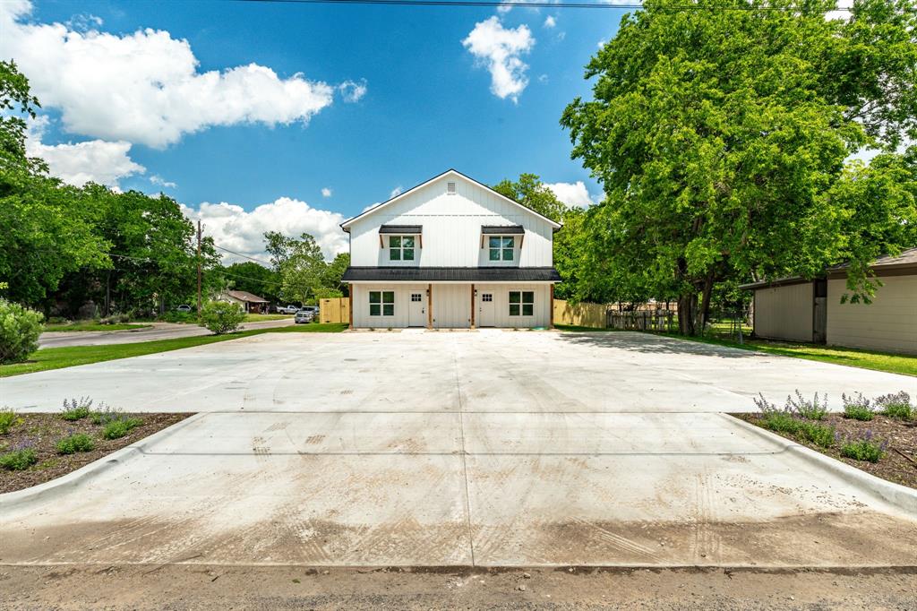 981 Clinton Avenue Stephenville, TX 76401 - Photo 3 of 28