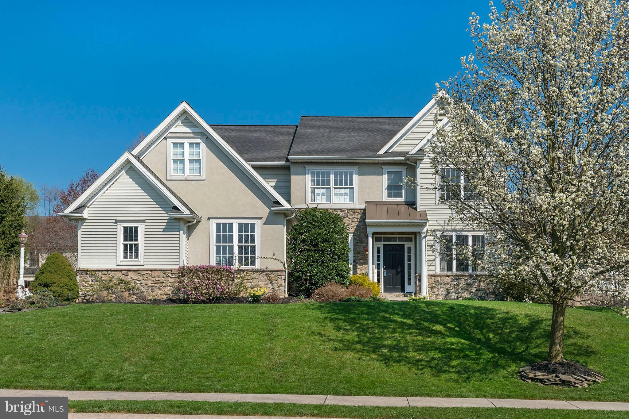 321 Cobblers Court Lititz, PA 17543 - Photo 1 of 41