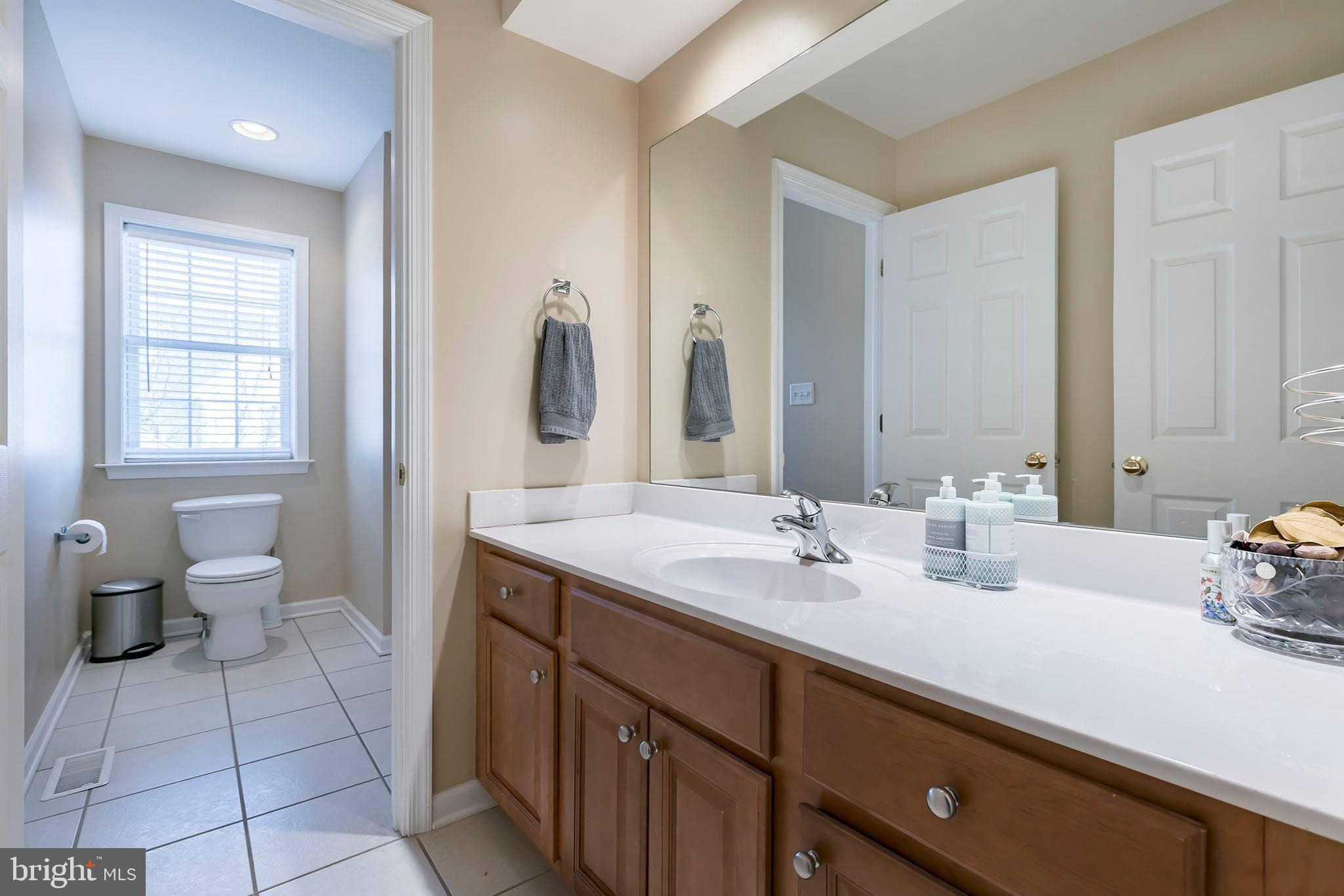 321 Cobblers Court Lititz, PA 17543 - Photo 17 of 41