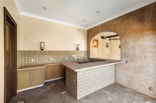 $25,000 | 1316 Beverly Grove Place, Beverly Hills, CA 90210