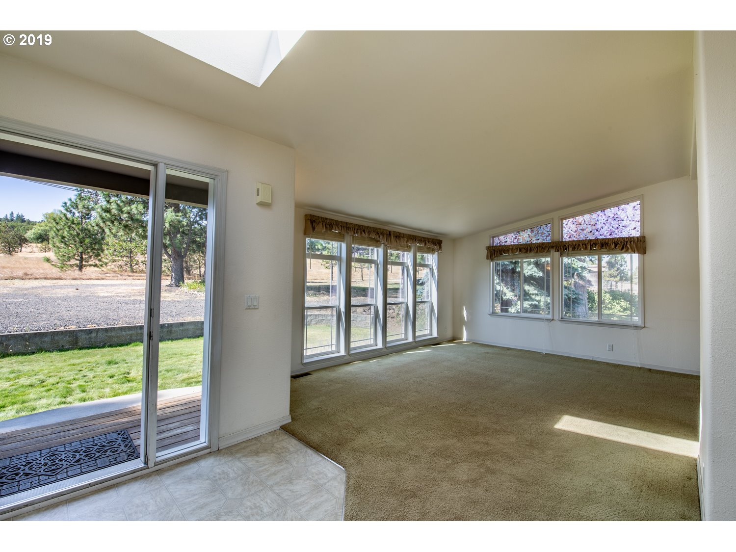 1755 State Road Mosier, OR 97040 - Photo 5 of 32 Gallery Image 5