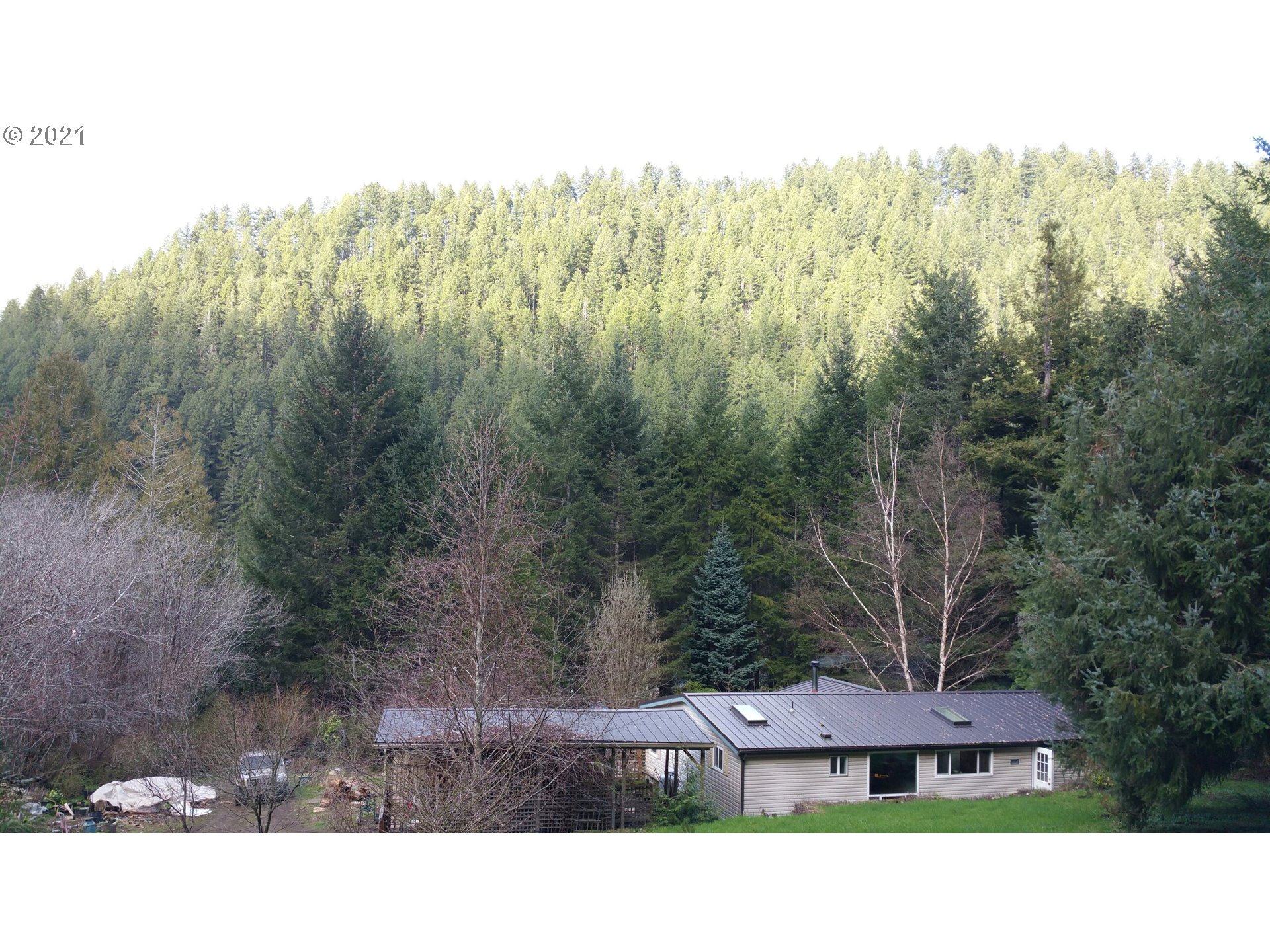 89440 Kezar Lane Mapleton, OR 97453 - Photo 4 of 14 Gallery Image 4