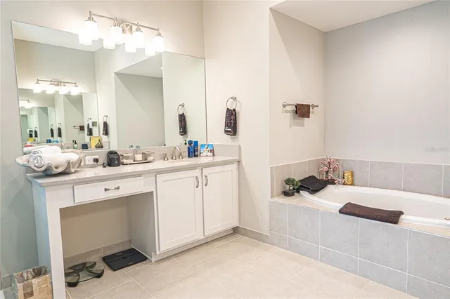 $579,900 | 5013 Sevilla Shores Drive, Wimauma, FL 33598