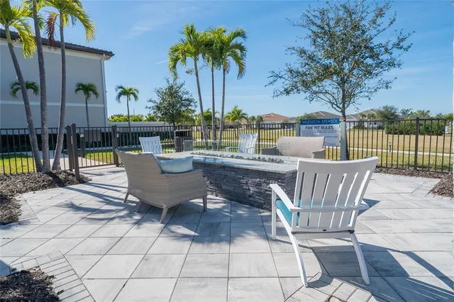 $579,900 | 5013 Sevilla Shores Drive, Wimauma, FL 33598