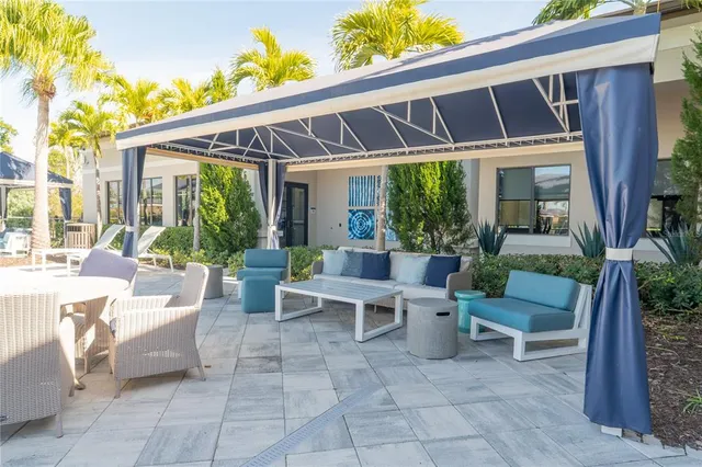 $579,900 | 5013 Sevilla Shores Drive, Wimauma, FL 33598