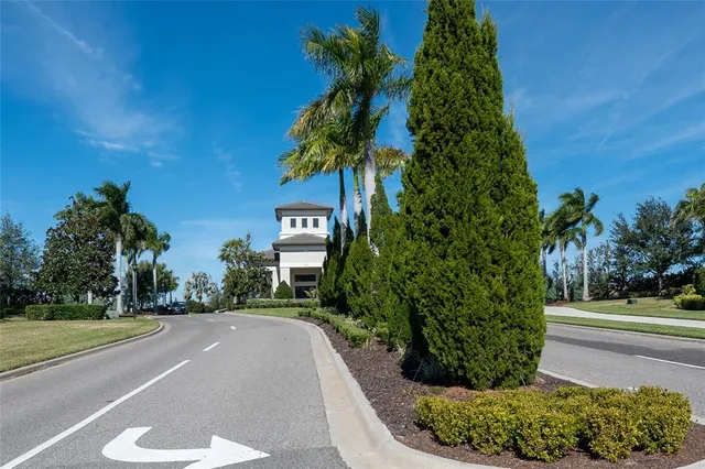 $579,900 | 5013 Sevilla Shores Drive, Wimauma, FL 33598