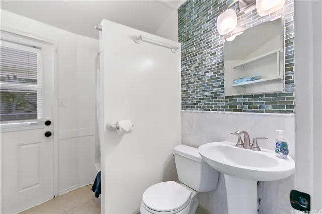 $4,200,000 | 84-485 Farrington Highway, Waianae, HI 96792