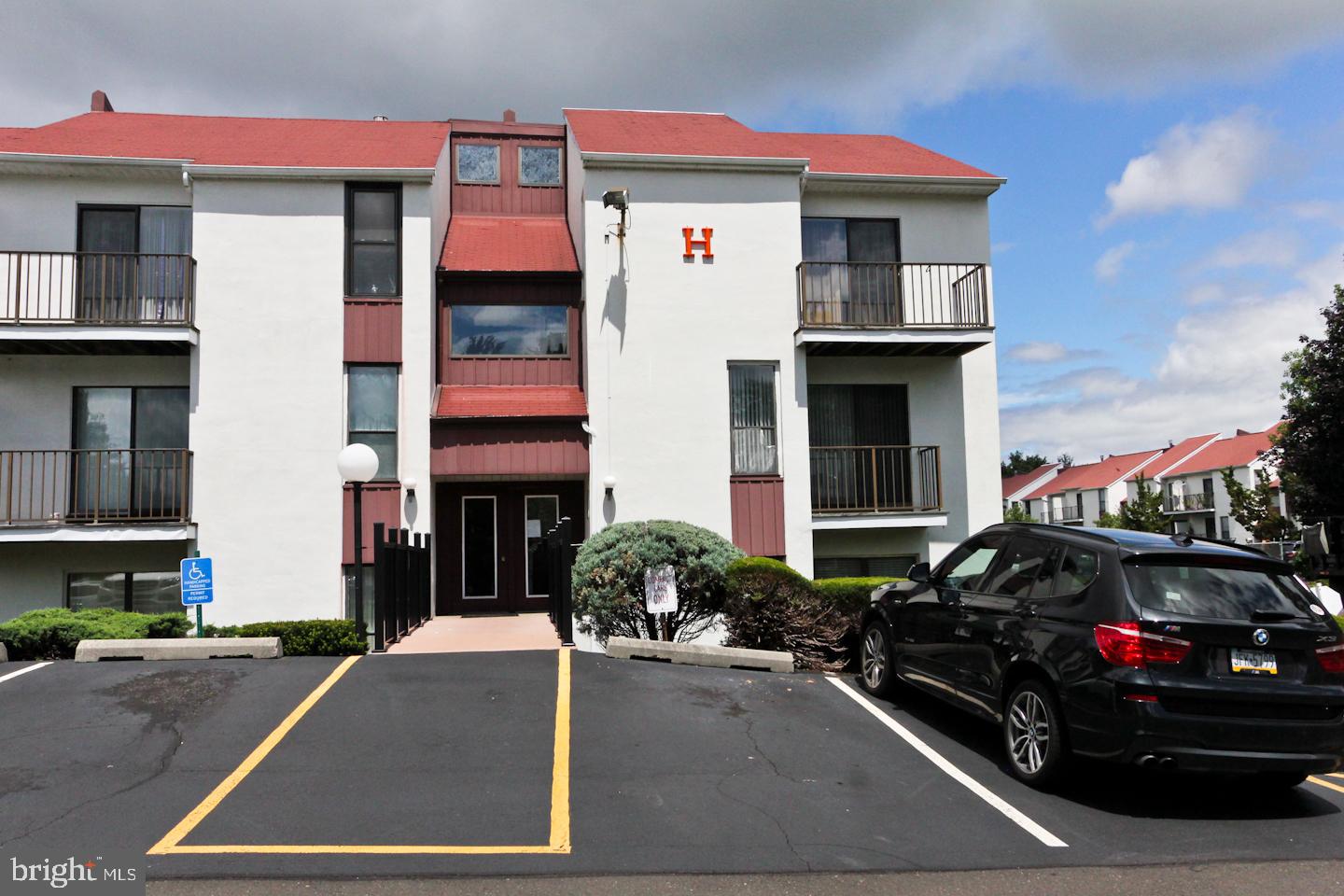 301 Byberry Road, Unit H2 Philadelphia, PA 19116 - Photo 1 of 25 Gallery Image 1