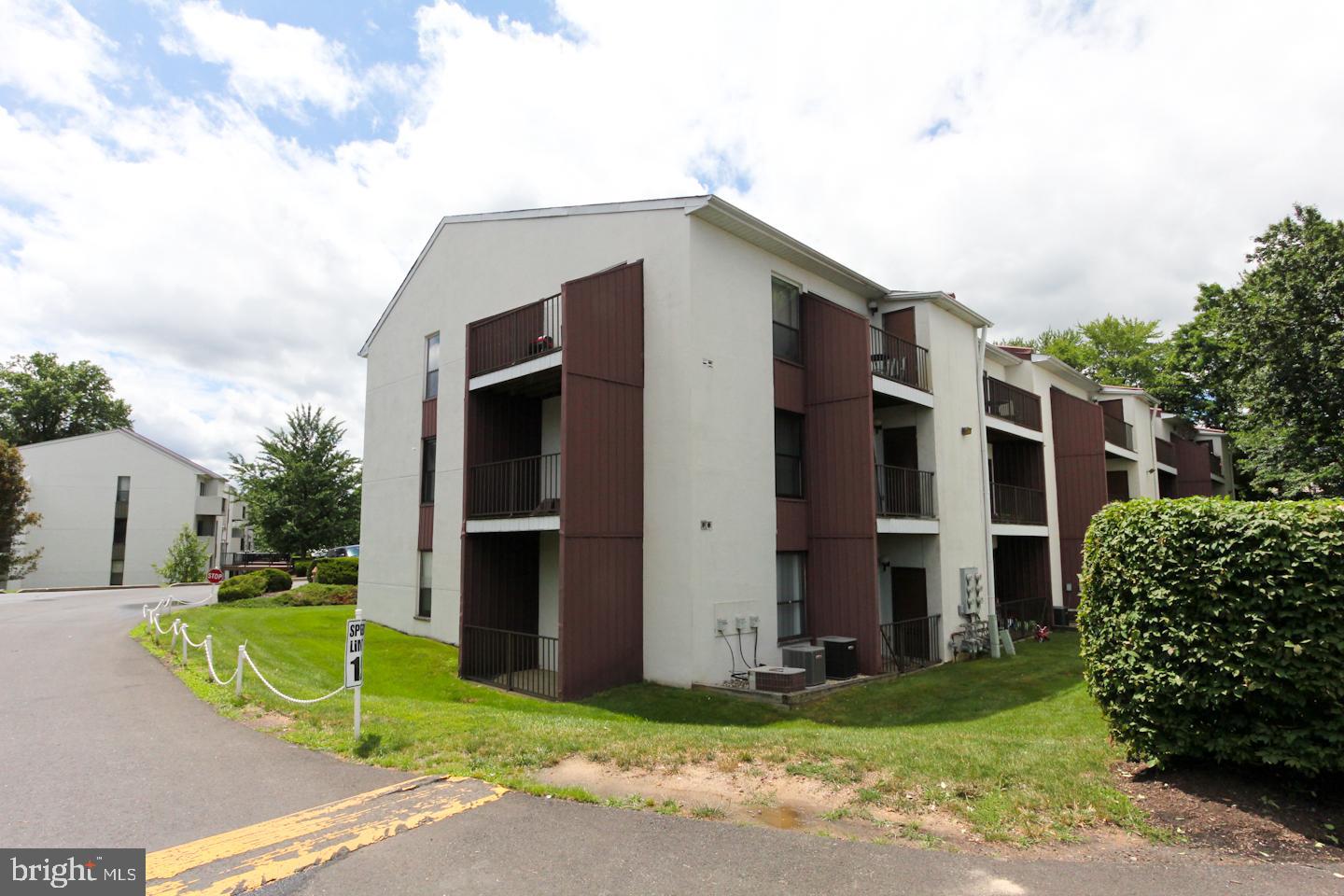 301 Byberry Road, Unit H2 Philadelphia, PA 19116 - Photo 17 of 25 Gallery Image 17