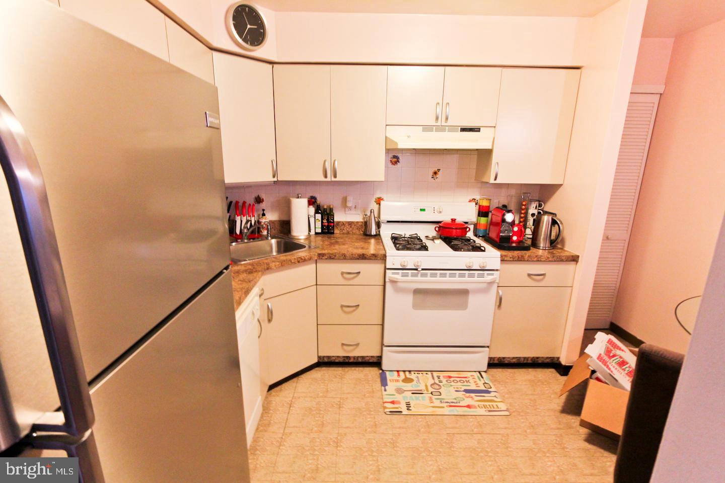 301 Byberry Road, Unit H2 Philadelphia, PA 19116 - Photo 9 of 25 Gallery Image 9