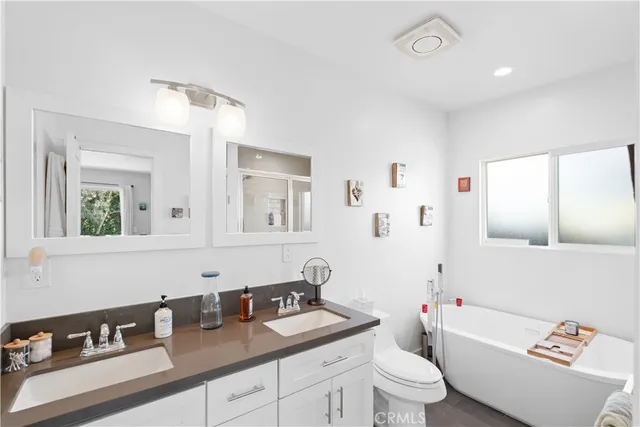 $1,575,000 | 1820 Alsace Avenue, Los Angeles, CA 90019