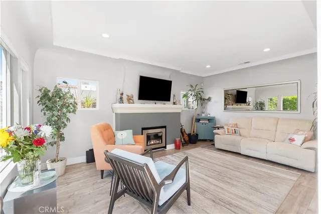 $1,575,000 | 1820 Alsace Avenue, Los Angeles, CA 90019